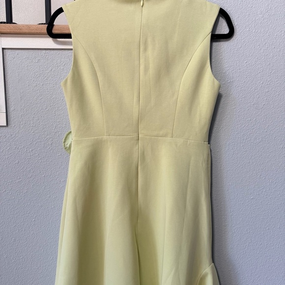 NWT Fehaute Sleeveless Light Green Mindi Length Twist Bow Detail Ruffle Hem - Picture 8 of 11